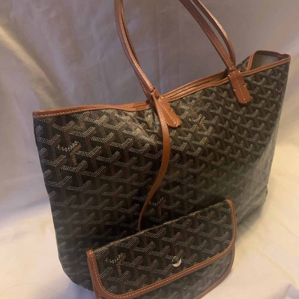 ❌SOLD❌ 100% Authentic Goyard St Louis PM w/pouch